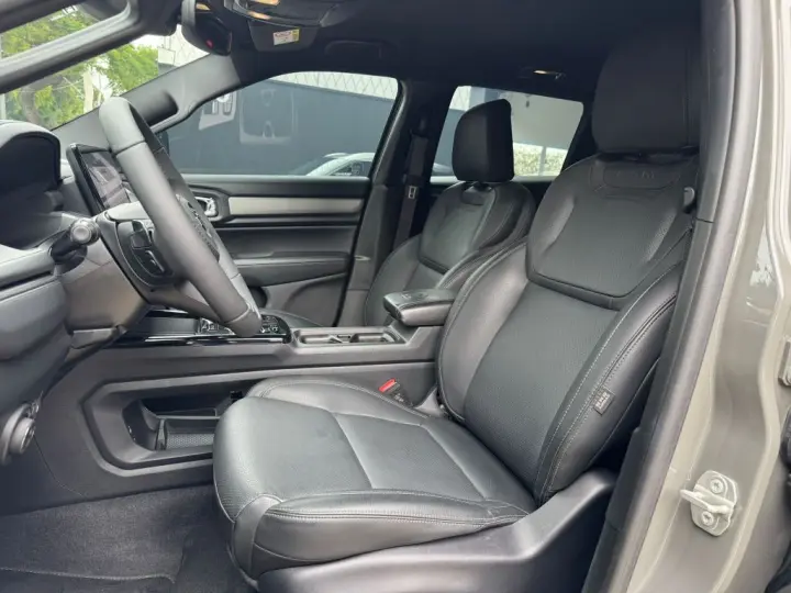 RAMPAGE REBEL 2.0 TB CD 4X4 Diesel Aut.