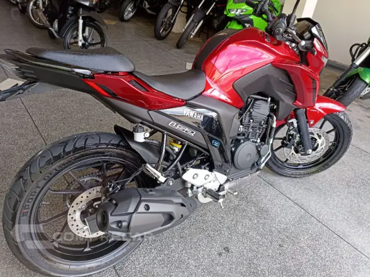 FZ25 250 FAZER CONNECTED