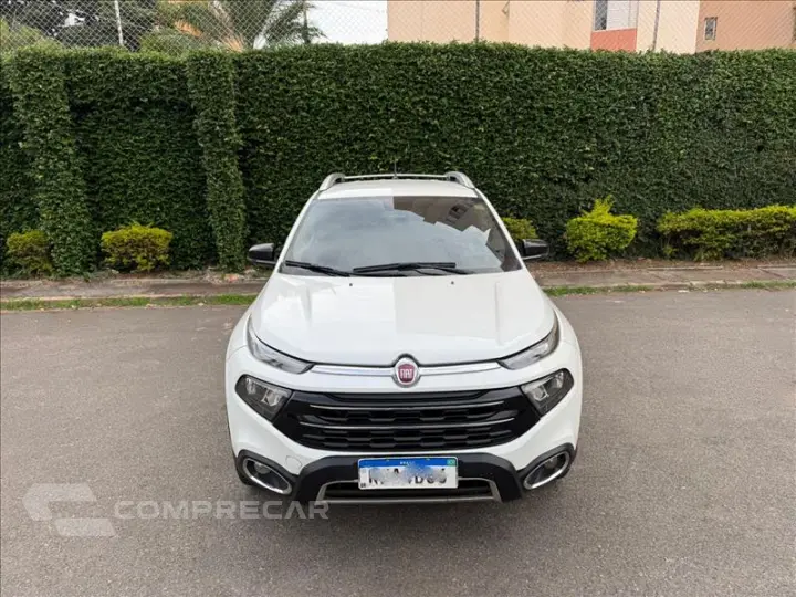 TORO 2.0 16V Turbo Volcano 4WD