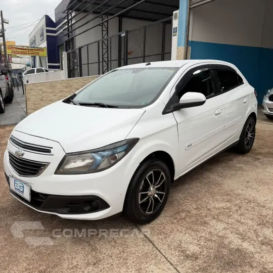 ONIX HATCH LT 1.4 8V FlexPower 5p Mec.