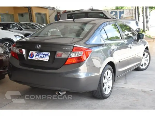 CIVIC - 1.8 EXS 16V 4P AUTOMÁTICO