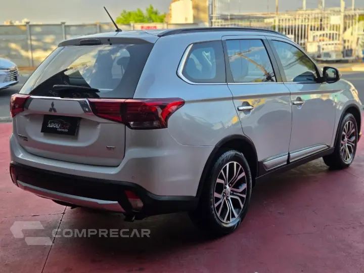 OUTLANDER 3.0/ GT 3.0 V6 Aut.