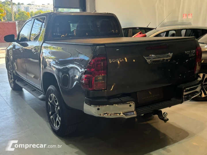 HILUX 2.8 D-4D TURBO DIESEL CD SRV 4X4 AUTOMÁTICO