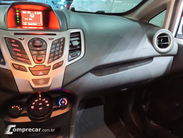 FIESTA 1.6 SE Plus Hatch 16V