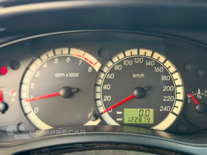 Focus Sedan 1.6/1.6 Flex 8V/16V 4p Mec.