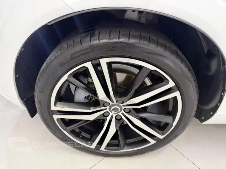 XC60 T8 R-DESIGN
