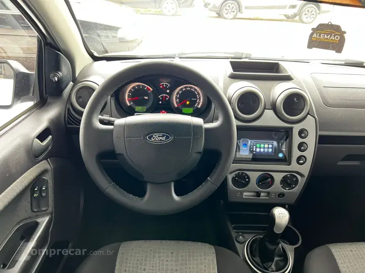 FIESTA 1.6 Rocam Sedan 8V