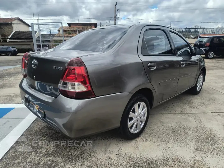 ETIOS 1.5 X Plus Sedan 16V
