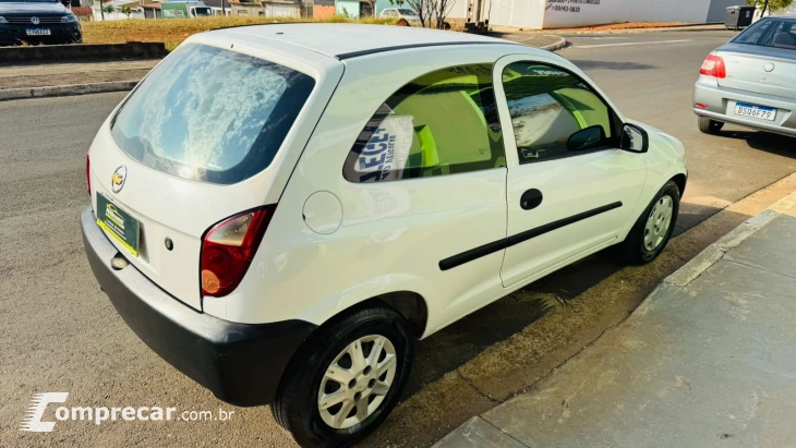 CELTA 1.0 MPFI Life 8V