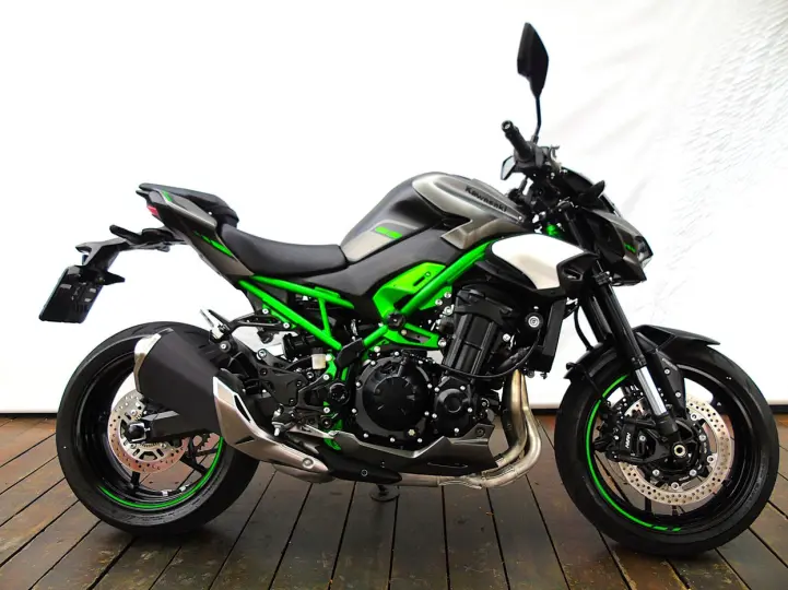 KAWASAKI Z900 ABS