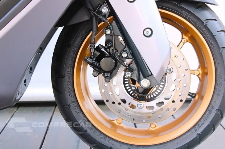 YAMAHA NMAX CONNECTED 160 ABS