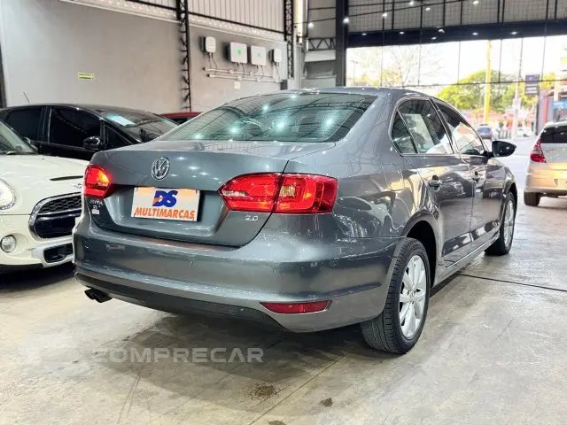 JETTA - 2.0 COMFORTLINE 4P MANUAL