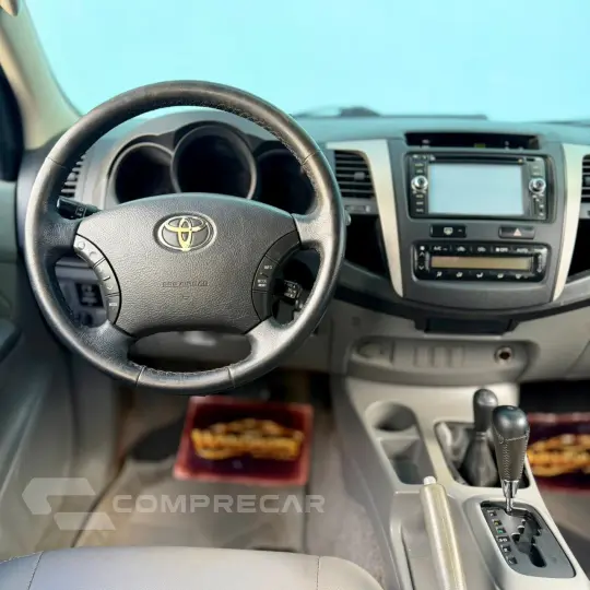HILUX SRV 3.0 4x4 TURBO DIESEL AUTOMÁTICA