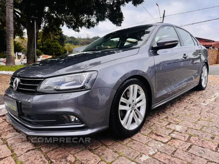JETTA Highline 2.0 TSI 16V 4p Tiptronic