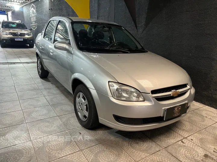CLASSIC 1.0 MPFI LS 8V FLEX 4P MANUAL