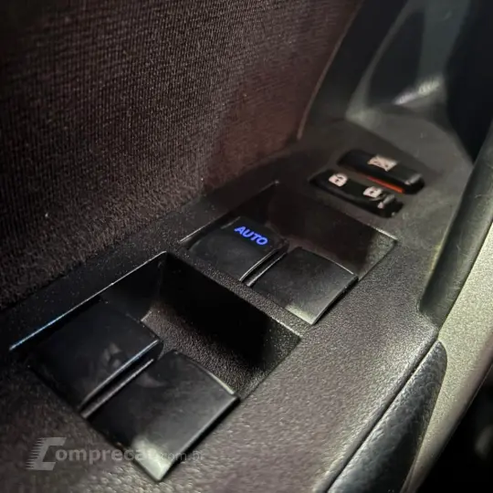 Corolla GLi 1.8 Flex 16V  Aut.