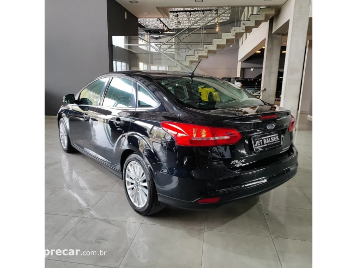 FOCUS 2.0 TITANIUM PLUS SEDAN 16V FLEX 4P POWERSHIFT