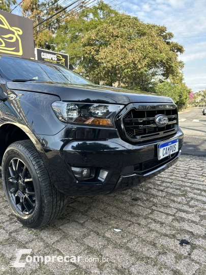 RANGER 2.2 Black 4X2 CD 16V