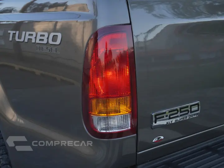 F-250 4.2 XLT 4X2 CS TURBO DIESEL 2P MANUAL
