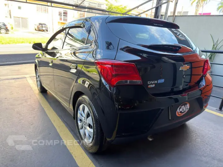 ONIX HATCH LT 1.0 8V FlexPower 5p Mec.