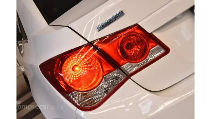 CRUZE SEDAN - 1.8 LT 16V 4P AUTOMÁTICO