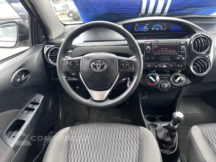 ETIOS 1.5 XS 16V FLEX 4P MANUAL