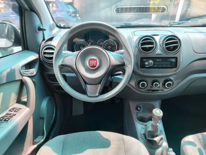 Palio ESSENCE 1.6 Flex 16V 5p