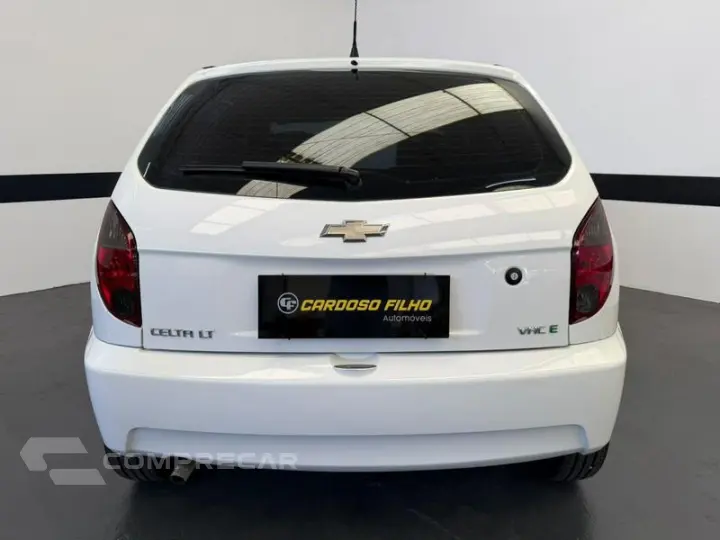 CELTA 1.0 LT