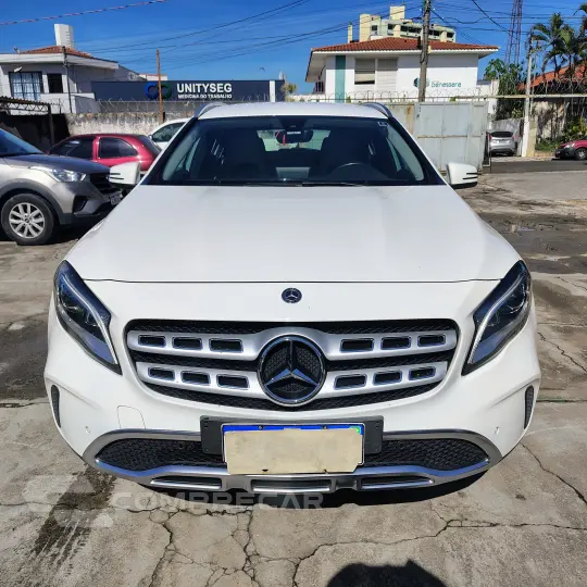 GLA 200 1.6 CGI Advance 7g-dct