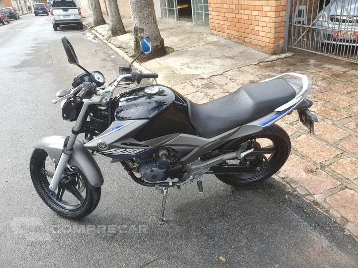 Fazer 250
