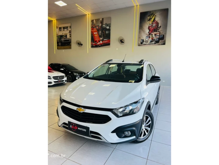 ONIX 1.4 MPFI ACTIV 8V FLEX 4P AUTOMÁTICO