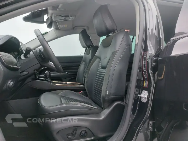 COMMANDER 1.3 T270 TURBO FLEX LIMITED AT6