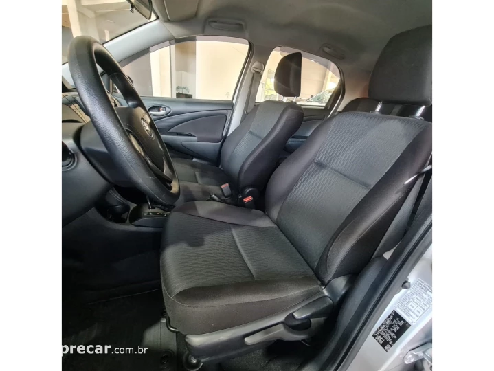 ETIOS 1.5 X PLUS SEDAN 16V FLEX 4P AUTOMÁTICO
