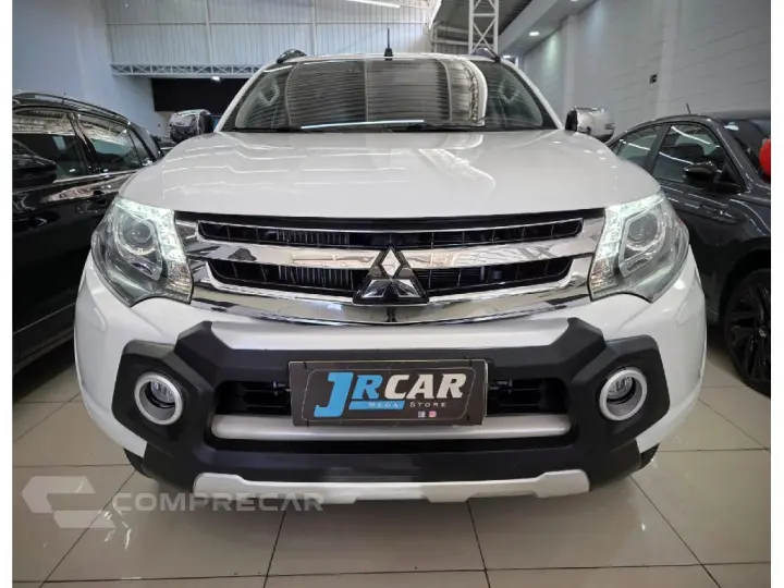 L200 TRITON  2.4 16V TURBO DIESEL SPORT HPE-S CD 4P 4X4 AUTO