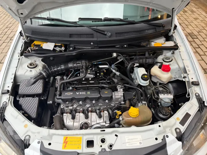 CELTA 1.0 MPFI LT 8V