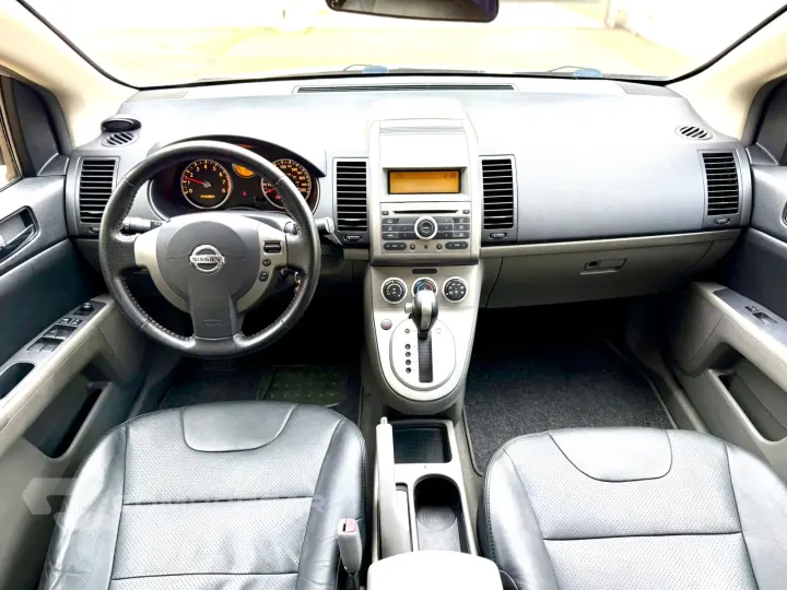 Nissan Sentra 2.0/ 2.0