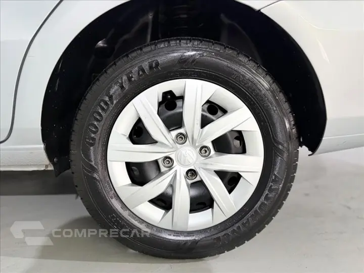 VOYAGE 1.0 12V MPI Totalflex