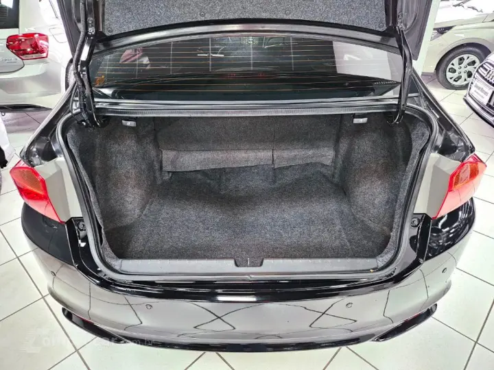 CITY Sedan LX 1.5 Flex 16V 4p Aut.