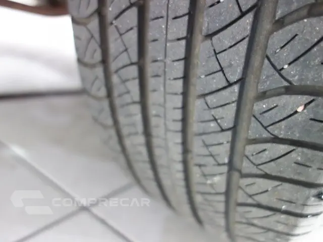 RENEGADE - 1.8 16V LONGITUDE 4P AUTOMÁTICO