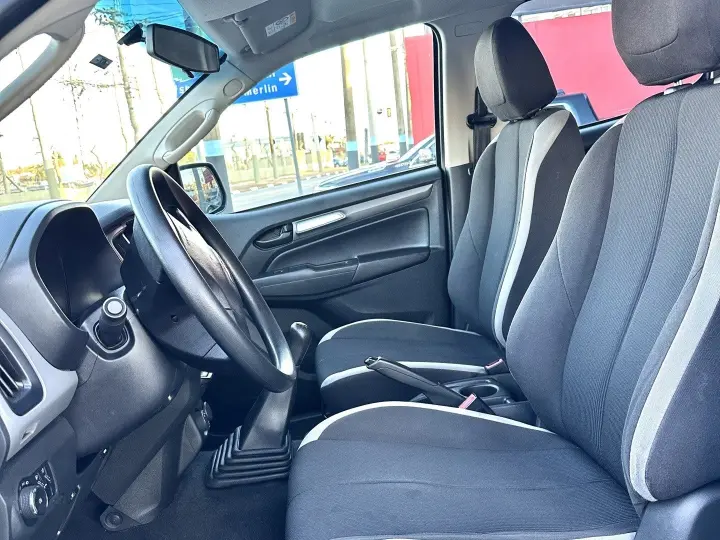 S10 2.8 16V TURBO DIESEL LS CD 4X4 MANUAL