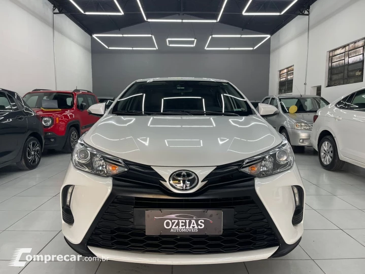 YARIS 1.5 16V Sedan XS Connect