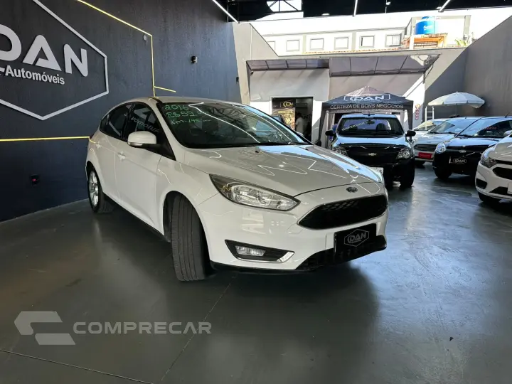 FOCUS 2.0 Titanium Hatch 16V