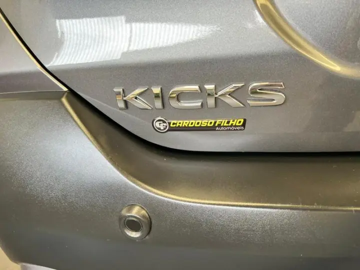 KICKS SV 1.6 CVT