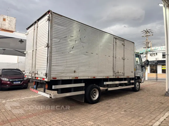 CARGO 815 4X2