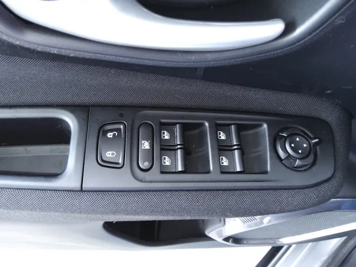 RENEGADE 1.3 T270 TURBO FLEX SPORT AT6