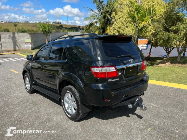 HILUX SW4 3.0 SRV 4X4 7 LUGARES 16V TURBO INTERCOOLER DIESEL