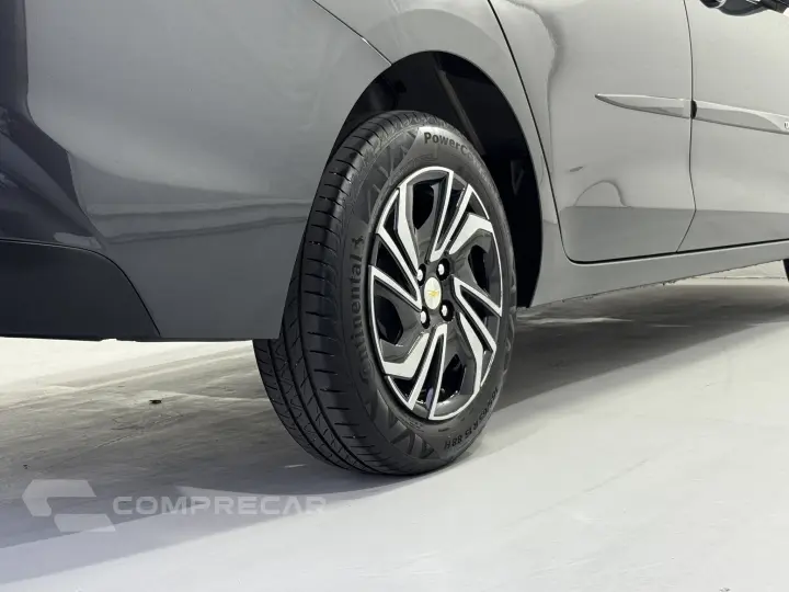 ONIX 1.0 Turbo Plus LT