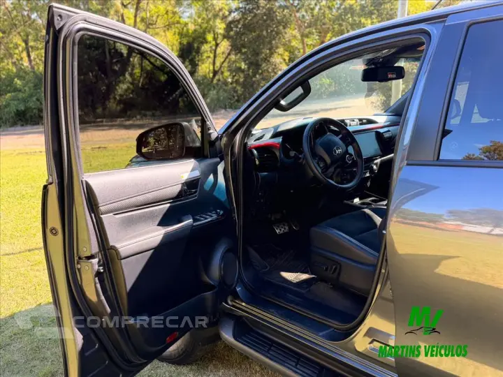 HILUX 2.8 D-4D TURBO DIESEL CD GR-S 4X4 AUTOMÁTICO