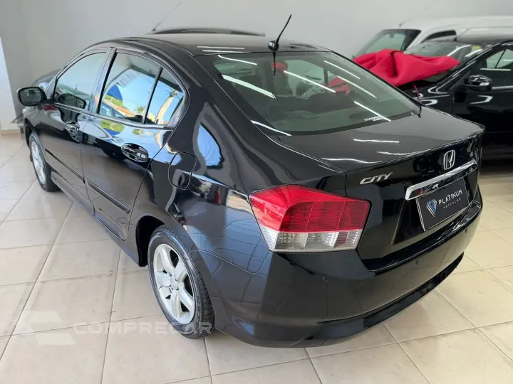 CITY Sedan LX 1.5 Flex 16V 4p Aut.