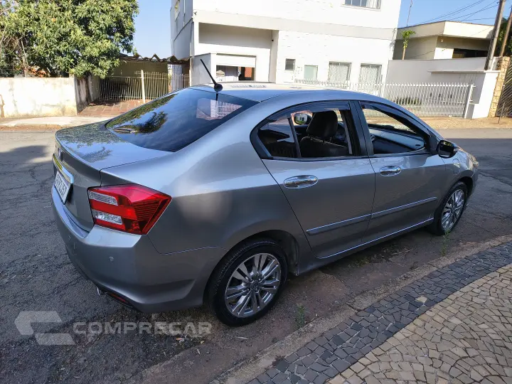 CITY 1.5 EX Sedan 16V